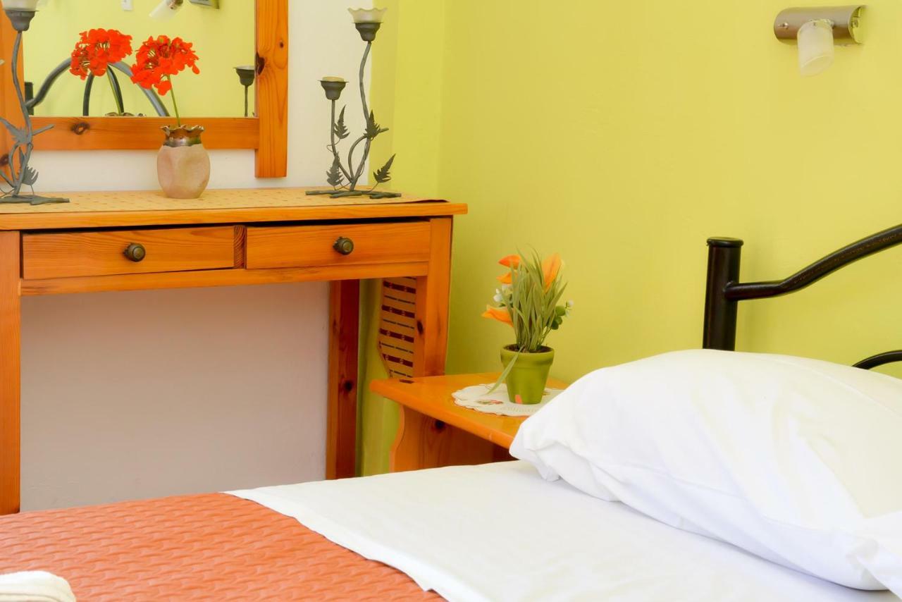 Alex-Giannis Apartments, Μπαρμπάτι Εξωτερικό φωτογραφία