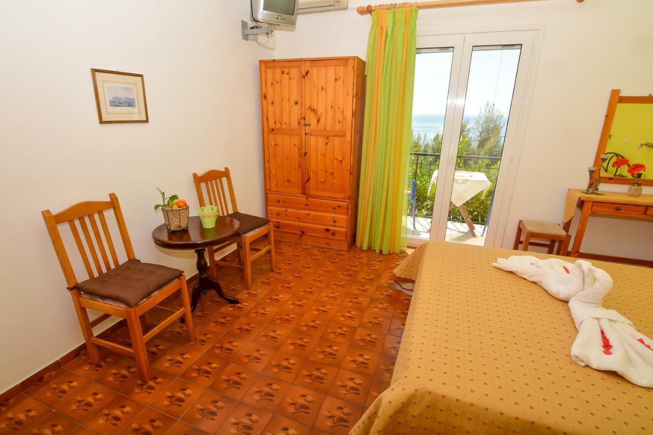 Alex-Giannis Apartments, Μπαρμπάτι Εξωτερικό φωτογραφία