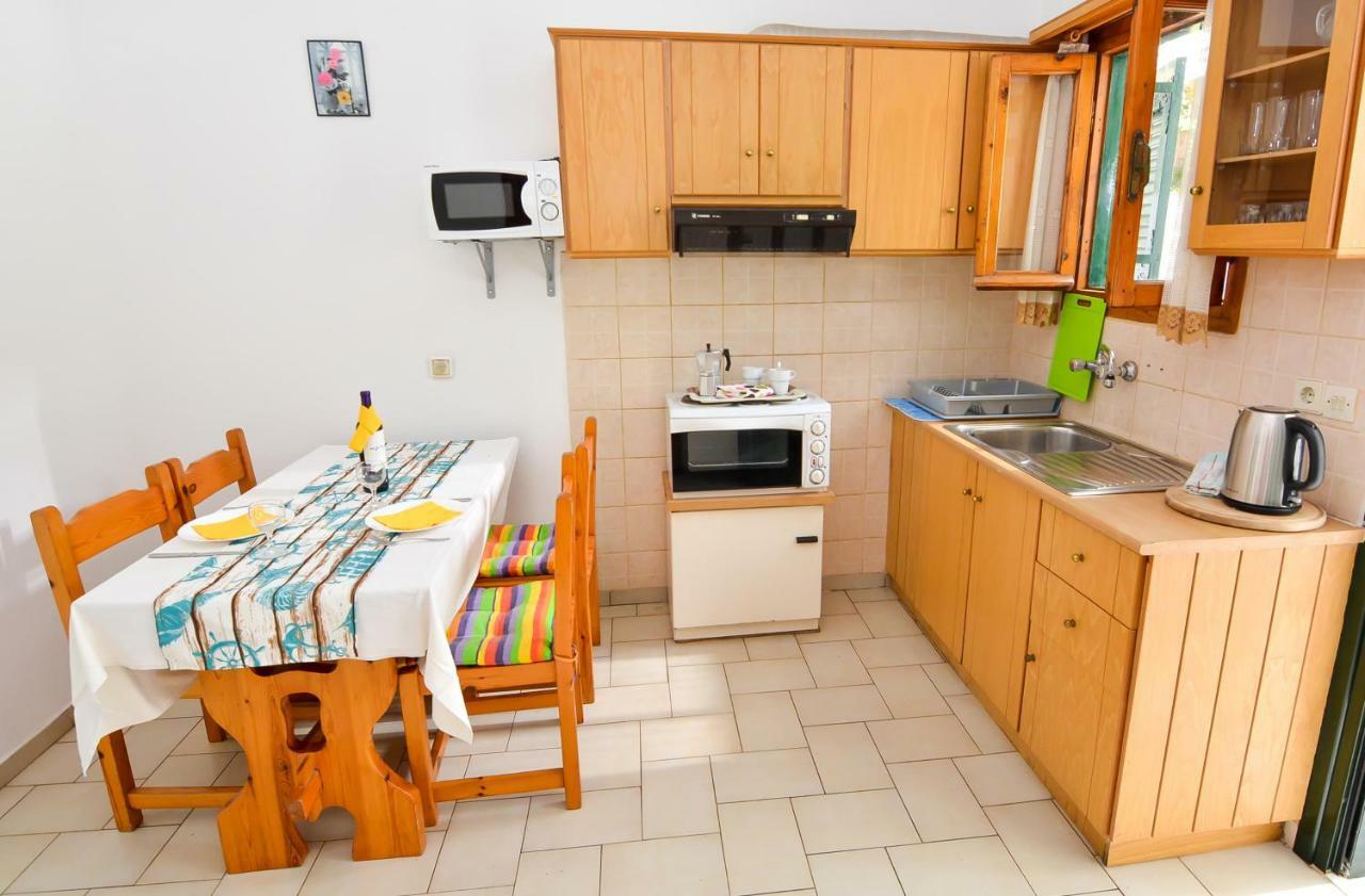 Alex-Giannis Apartments, Μπαρμπάτι Εξωτερικό φωτογραφία